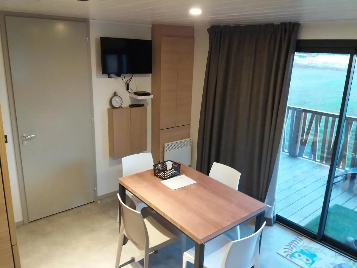 Acs Chambre D'Hotes Jusqu'A 4 Personnes Bagnols  Bagnols (Puy-de-Dome)